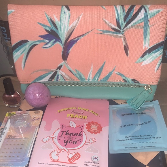 Rachel Pally Peach and Teal Leaf Clutch and beauty items 6 pcs - Picture 4 of 4